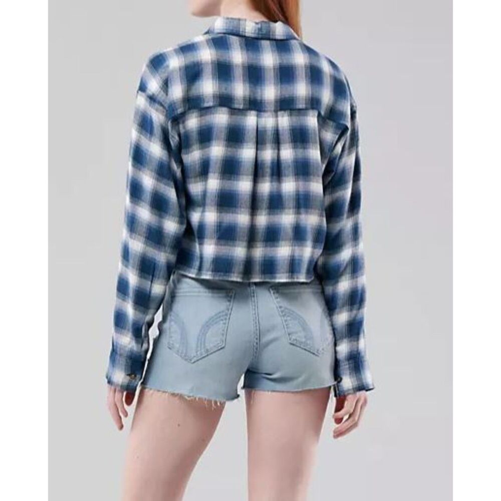 NWT Hollister Blue Plaid Cropped Button Down Shirt Women's Size Small - Picture 2 of 6